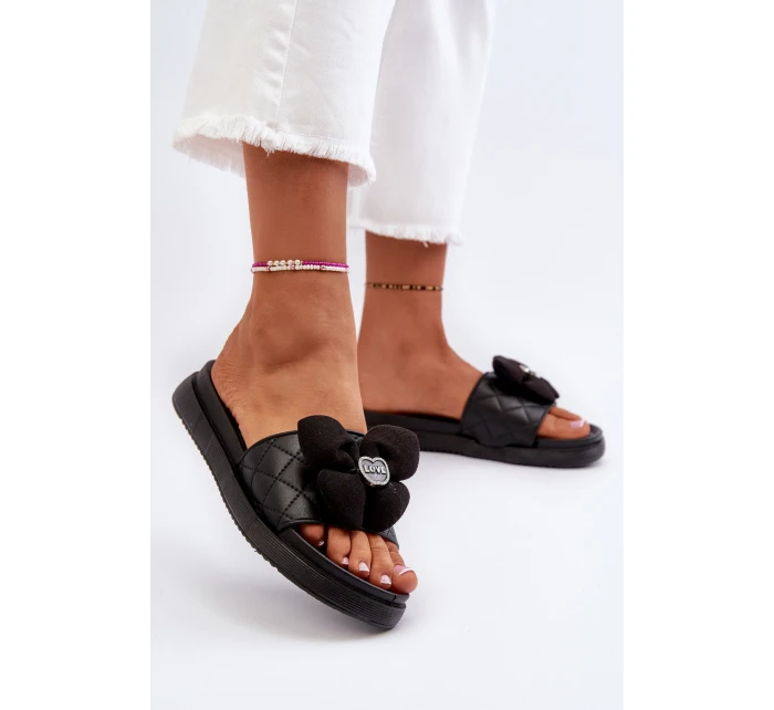 Klapki Damskie Z Ozdobą Na Niskiej Platformie Czarne Cedrella Klapki Damskie Z Ozdobą Na Niskiej Platformie Czarne Cedrella