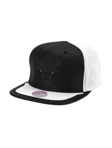 Mitchell & Ness NBA Chicago Bulls Day One Snapback Bulls Cap 6HSSMM19224-CBUWHBK Mitchell & Ness NBA Chicago Bulls Day One Snapback Bulls Cap 6HSSMM19224-CBUWHBK