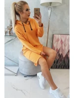 Šaty s kapucňou a bočným rázporkom broskyňové Šaty s kapucňou a bočným rázporkom broskyňové