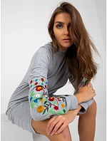 Dámské šaty MB SK model 22400563 šedé - FPrice Dámské šaty MB SK model 22400563 šedé - FPrice