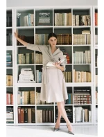 Zavinovací šaty se šálovým límcem model 21253417 béžové - BeWear