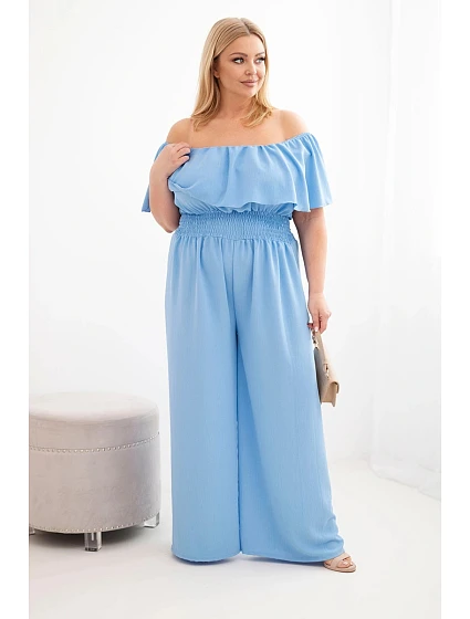 Dámský overal Plus Size s odhalenými model 22092406 s volánem a širokými nohavicemi modrý - K-Fashion Dámský overal Plus Size s odhalenými model 22092406 s volánem a širokými nohavicemi modrý - K-Fashion