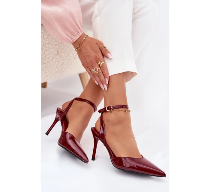 Lodičky s ihlovým podpätkom model 222253 Krok vo veľkom štýle