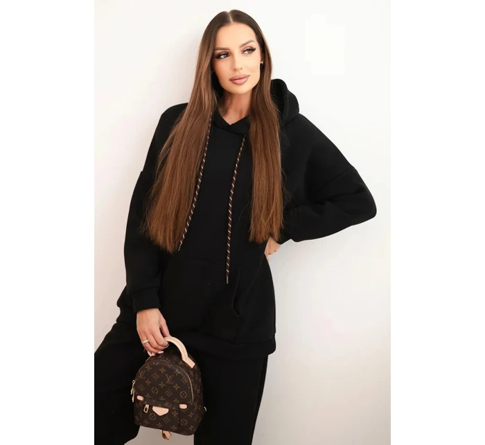 Dámský teplákový komplet model 21441644 z bavlny s kapucí černý - K-Fashion Dámský teplákový komplet model 21441644 z bavlny s kapucí černý - K-Fashion