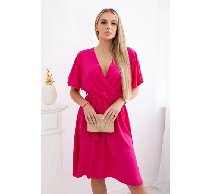 Šaty s model 21097691 výstřihem fuchsie - K-Fashion