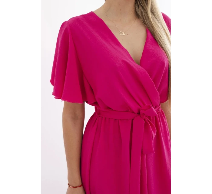 Šaty s model 21097691 výstřihem fuchsie - K-Fashion