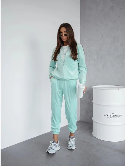 Dámska velúrová súprava s mikinou na zips mentolová (768)