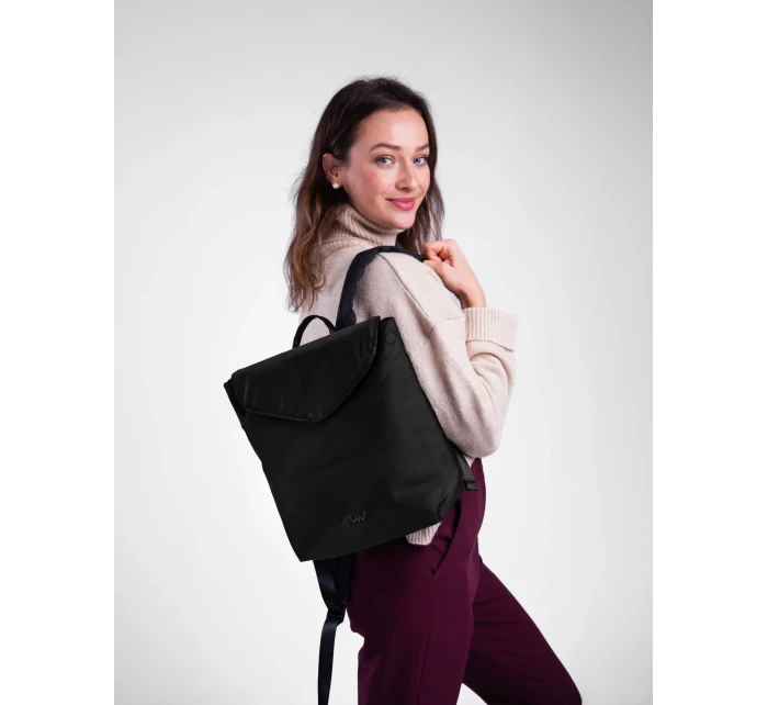 Dámsky batoh Vuch Joanna Small Black Dámsky batoh Vuch Joanna Small Black
