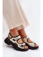 Dámské kožené sandály se suchým zipem model 21696030 zlaté - Artiker