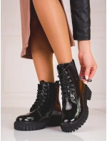 Originálne dámske čierne členkové topánky na plochom podpätku