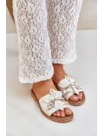 Klapki Z Ozdobą Skóra Naturalna Zazoo 3667 Białe Klapki Z Ozdobą Skóra Naturalna Zazoo 3667 Białe