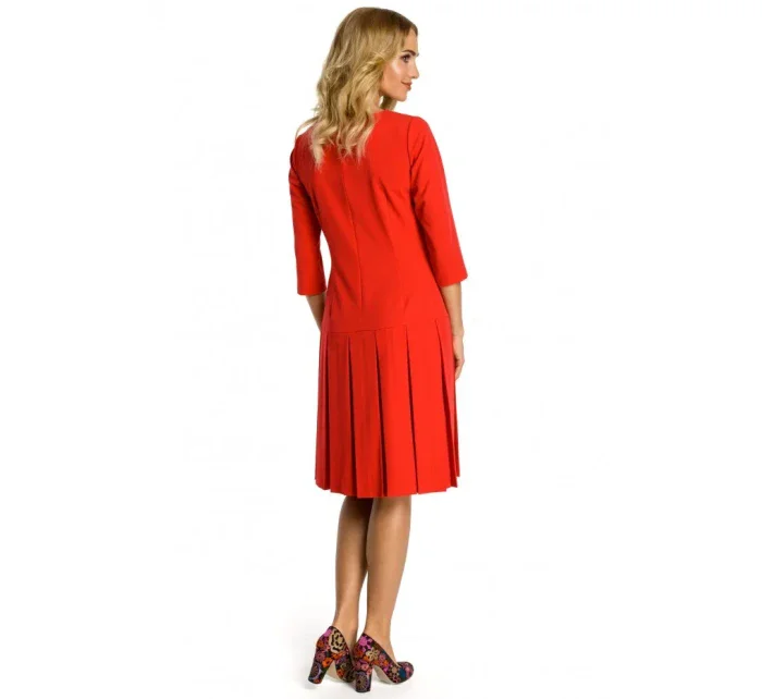 Šaty se pasem a záhyby královská modř model 15096987 - Moe Šaty se pasem a záhyby královská modř model 15096987 - Moe