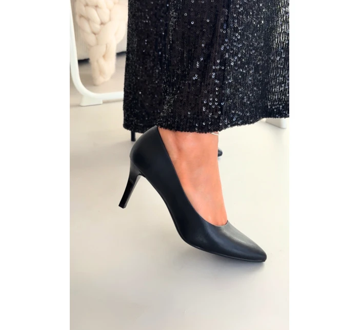 Kožené lodičky model 21821724 Černé - SERGIO LEONE