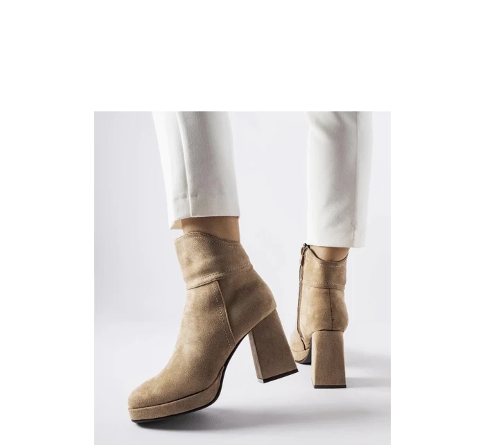 Topánky na podpätku model 205870 Solea