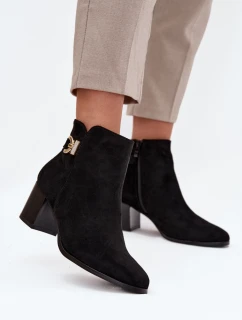 Topánky na podpätku model 216813 Krok vo veľkom štýle