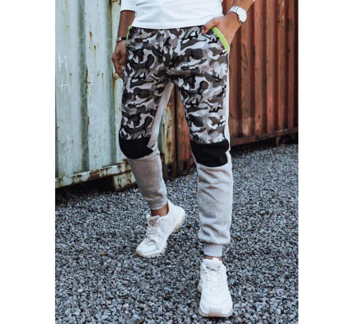 Pánske maskáčové sivé tepláky FashionStreet UX4428