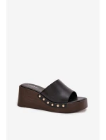 Dámské nazouváky na platformě se zlatými nýty Černé Arionne