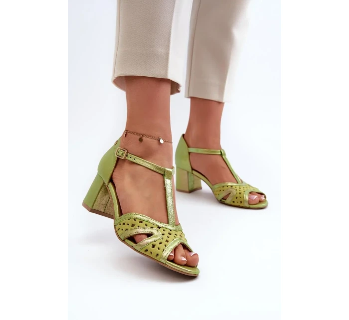 Sandále na podpätku model 197702 Vykročte štýlovo