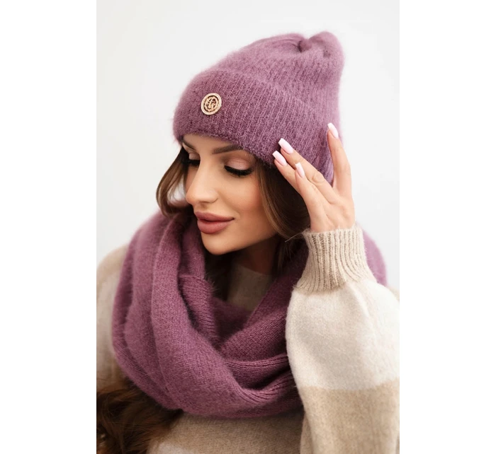 Dámský komplet s čepicí a šálou z měkké pleteniny tmavě růžový