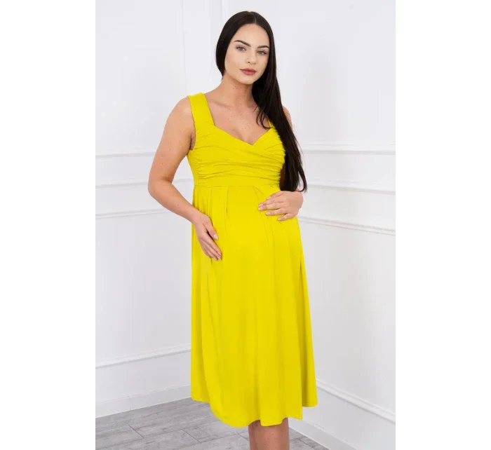 Šaty so širokými ramienkami