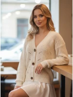 Dámský svetr ecru Dstreet model 21982782 - FashionStreet Dámský svetr ecru Dstreet model 21982782 - FashionStreet