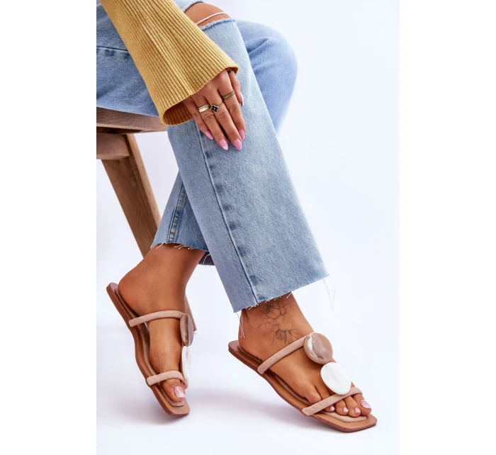 Zamszowe Klapki Z Ozdobami Nude Victoria Zamszowe Klapki Z Ozdobami Nude Victoria