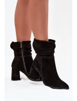 Kozačky z přírodního semiše vyhřívané na podpatku s našitím Zazoo 4216 Černé