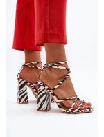 Módne biele a čierne sandále na vysokom podpätku Josette Módne biele a čierne sandále na vysokom podpätku Josette