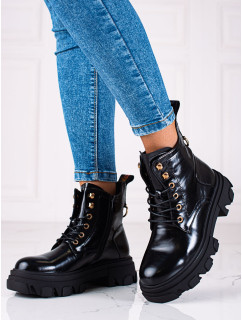 Módne čierne dámske členkové topánky s plochým podpätkom