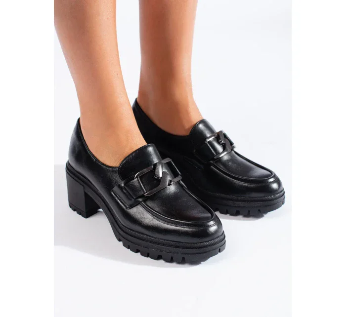 Štýlové čierne dámske poltopánky na širokom podpätku Štýlové čierne dámske poltopánky na širokom podpätku