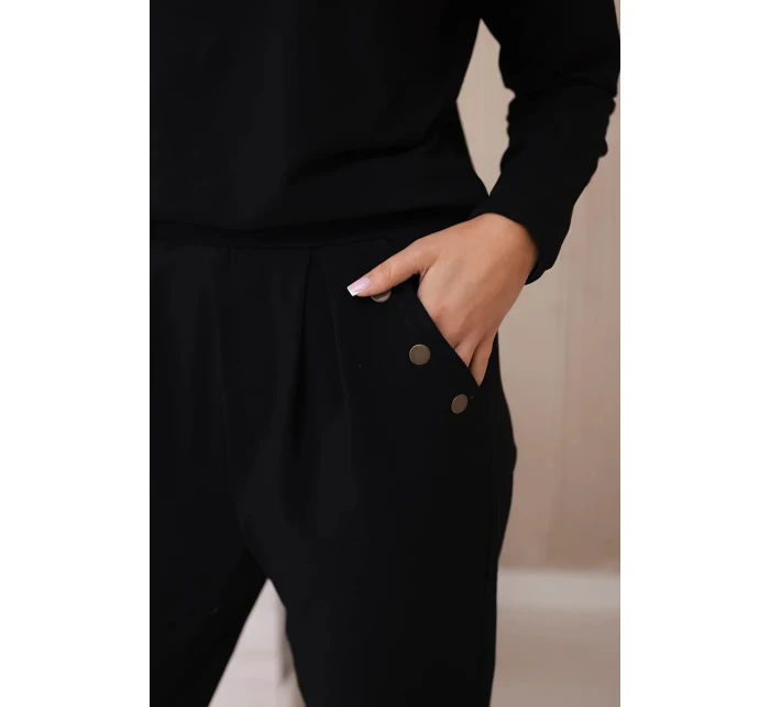 Bavlnená súprava s ozdobnými gombíkmi čierna Bavlnená súprava s ozdobnými gombíkmi čierna