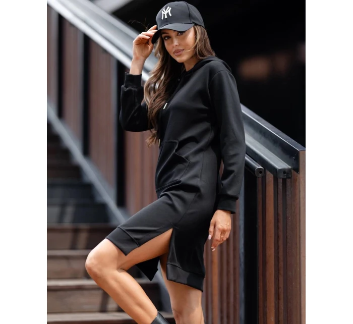 Čierne dámske ležérne šaty s kapucňou (523)