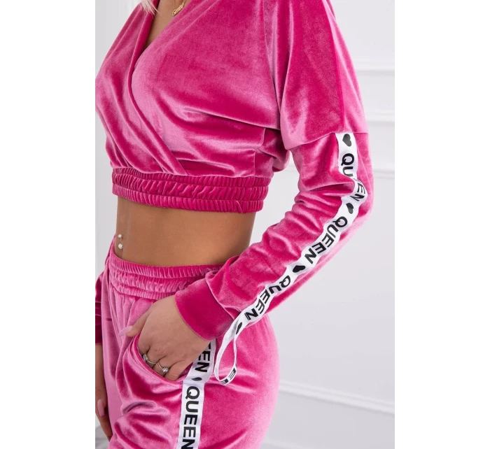 Velúrová súprava s nápisom Queen fuchsia