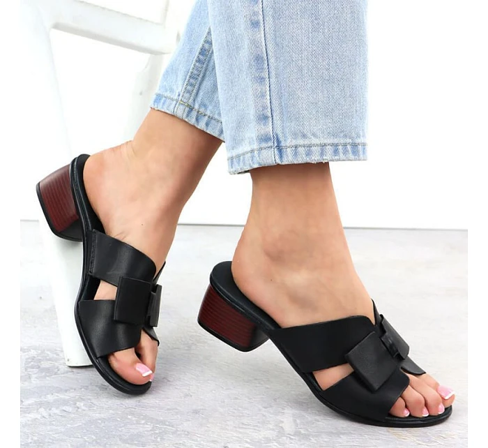 Dámske čierne kožené žabky Remonte R8759-01 Dámske čierne kožené žabky Remonte R8759-01