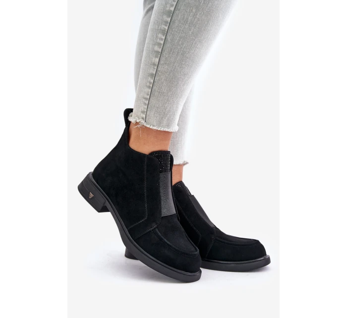 Semišové Nízké Boty Na Plochém Podpatku Zateplené D&A model 21674470 Černé - S.Barski Semišové Nízké Boty Na Plochém Podpatku Zateplené D&A model 21674470 Černé - S.Barski