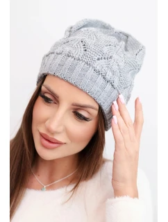 Dámská zimní pletená čepice s vzorem šedá model 21817805 - K-Fashion
