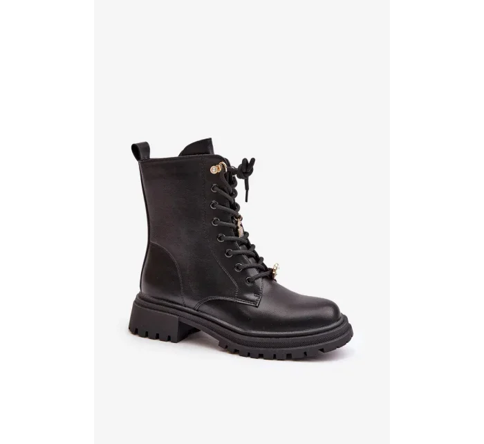 Členkové topánky z eko kože Workery Dámske s príveskami Čierne Rianael