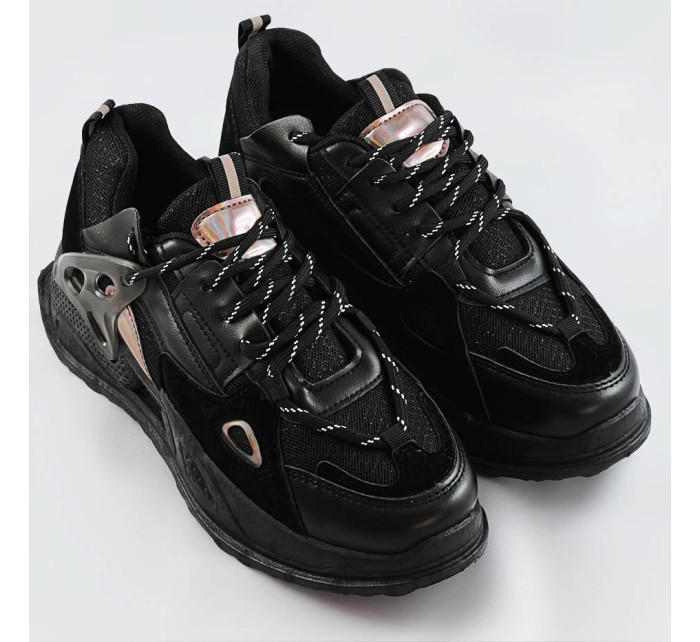 Černé šněrovací boty se podrážkou model 17225216 - C'M Paris