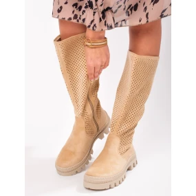 Módní dámské hnědé kozačky na plochém podpatku Módní dámské hnědé kozačky na plochém podpatku