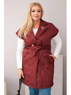Dámska prešívaná vesta s opaskom a golierom Plus Size Plum