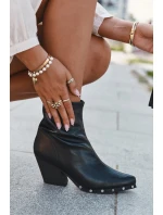 Dámské kožené boty na podpatku černé model 21709978 - Boto