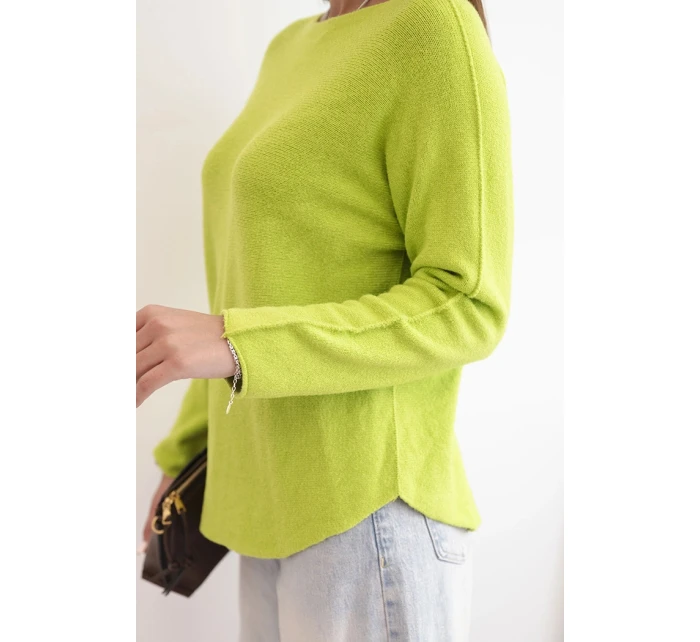 Dámsky viskózový sveter s dlhým rukávom a okrúhlym výstrihom pistáciovej farby