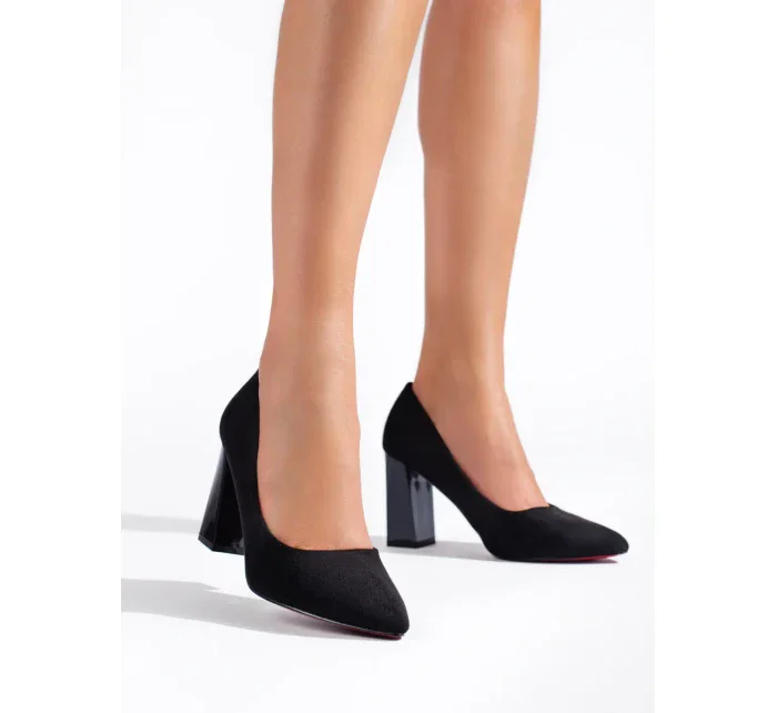 Krásne čierne dámske lodičky na širokom podpätku Krásne čierne dámske lodičky na širokom podpätku