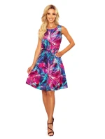 VICTORIA Dámské trapézové šaty se světle modrými a růžovými květy model 9043532 - numoco