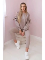 Sada mikiny s mašlí na rukávech a model 20180985 tmavě béžová - K-Fashion Sada mikiny s mašlí na rukávech a model 20180985 tmavě béžová - K-Fashion