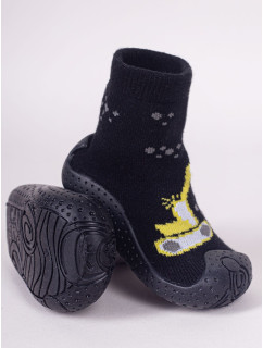Yoclub Detské chlapčenské protišmykové ponožky s gumovou podrážkou čierne