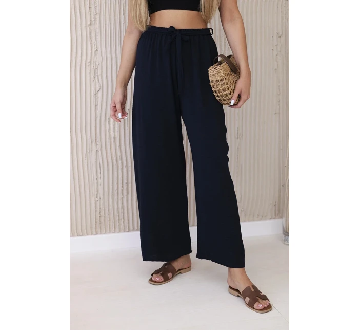 Nohavice so širokým pásom námornícka modrá
