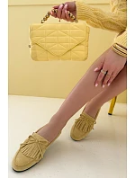 Dámské mokasíny s třásněmi Žluté model 21915094 - Boto