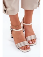 Sandále na podpätku model 213018 Vykročte štýlovo Sandále na podpätku model 213018 Vykročte štýlovo