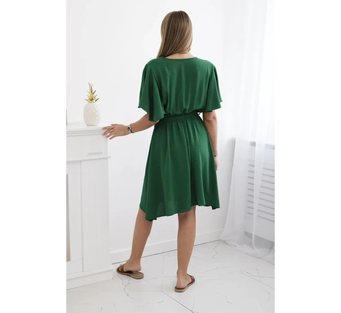 Šaty s vrstveným výstrihom zelené